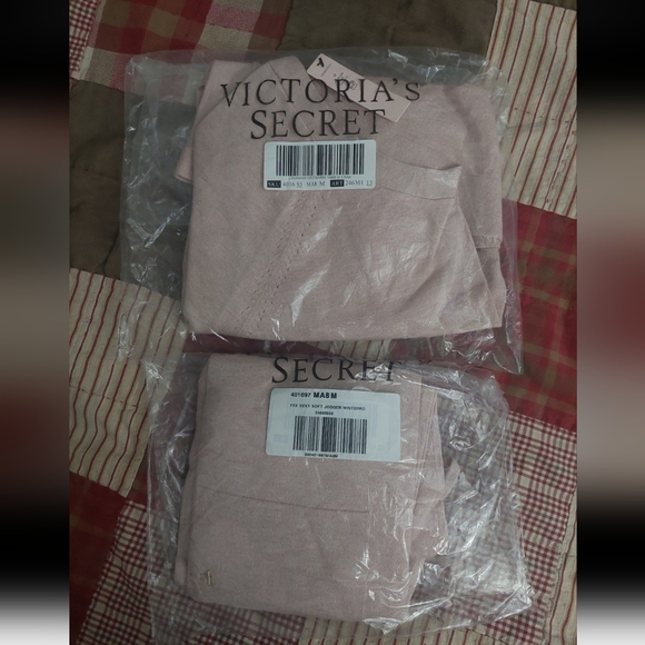 NEW VICTORIA'S SECRET TWIST BACK SWEATER & JOGGERS HEATHER WINTER ROSE PINK SET - Picture 7 of 10